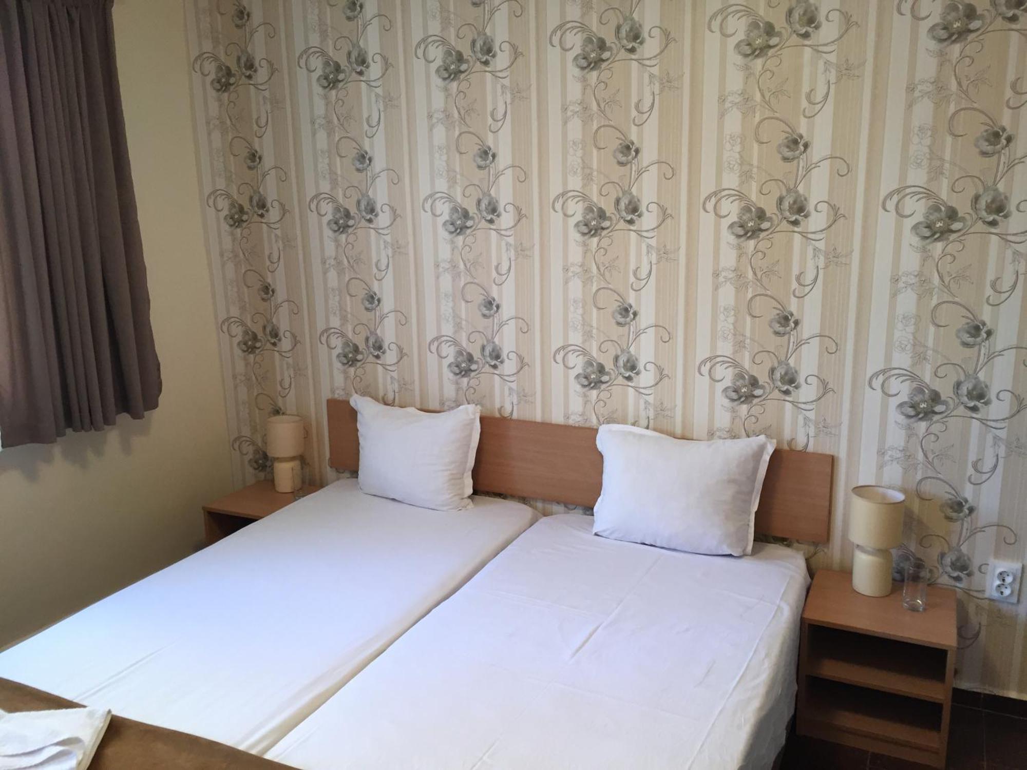 Guest House Afrodita チェルノモレツ エクステリア 写真