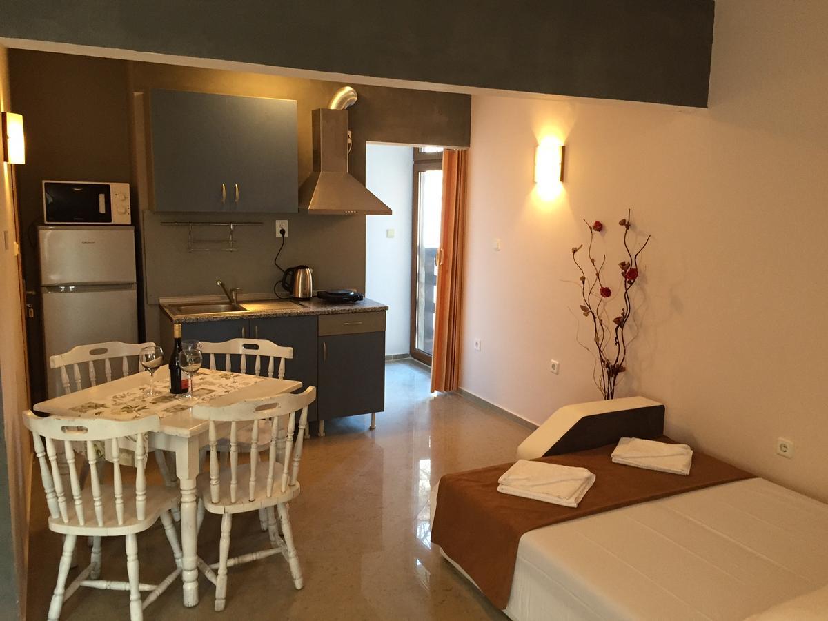 Guest House Afrodita チェルノモレツ エクステリア 写真