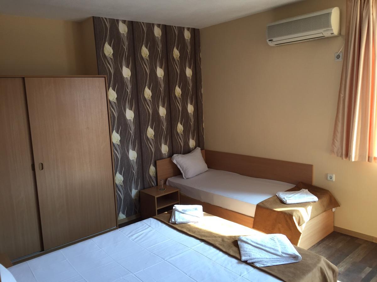 Guest House Afrodita チェルノモレツ エクステリア 写真