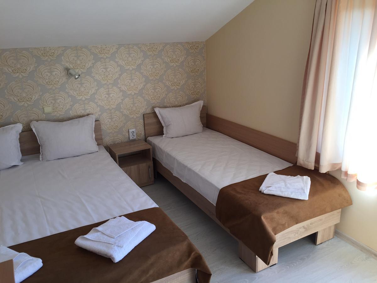 Guest House Afrodita チェルノモレツ エクステリア 写真