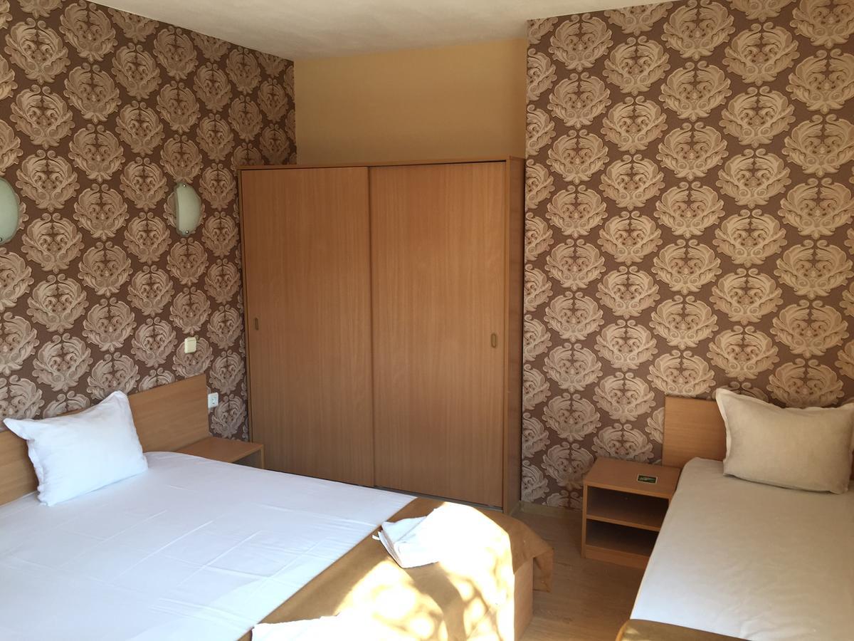 Guest House Afrodita チェルノモレツ エクステリア 写真