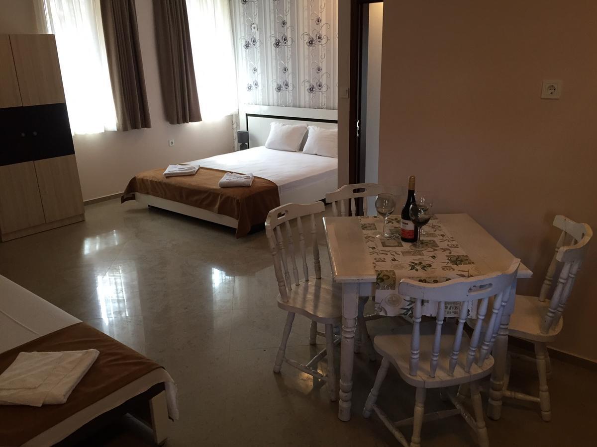 Guest House Afrodita チェルノモレツ エクステリア 写真